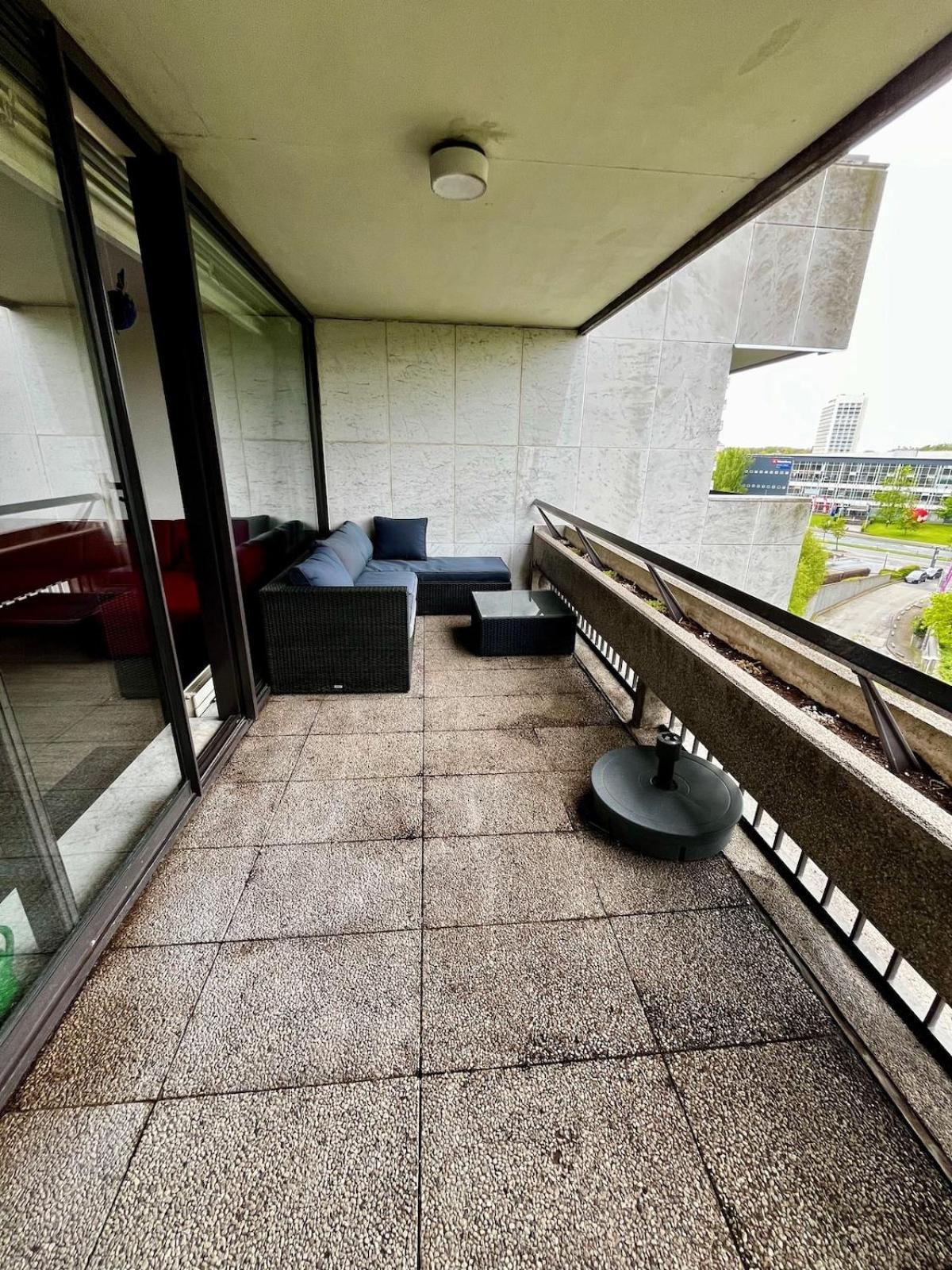Big Apartment With Parking In Antwerp Exterior photo